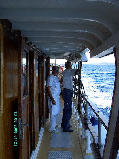 79 Unsere guten Geister an Bord, Koch und Kellner