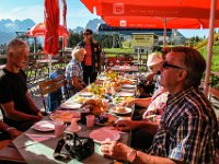 0106 - mit Blick zum Dachstein schmeckt es gleich besser