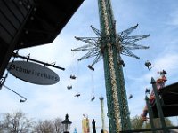 004  im Schweizerhaus wurde zu Mittag gegessen, Spezialitaet gegrillte Stelze