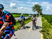 011-in Ungarn ist der Radweg fast neu