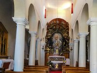 040 natuerlich werden auch Kirchen besucht