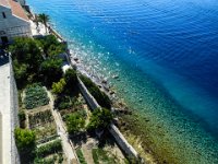 047 auch von oben sauberes Meer