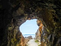 062 mit Felsendurchgang