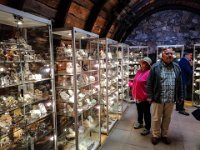 082 Mineralien Museum