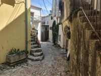 087 durch schmale Gassen geht es zurueck